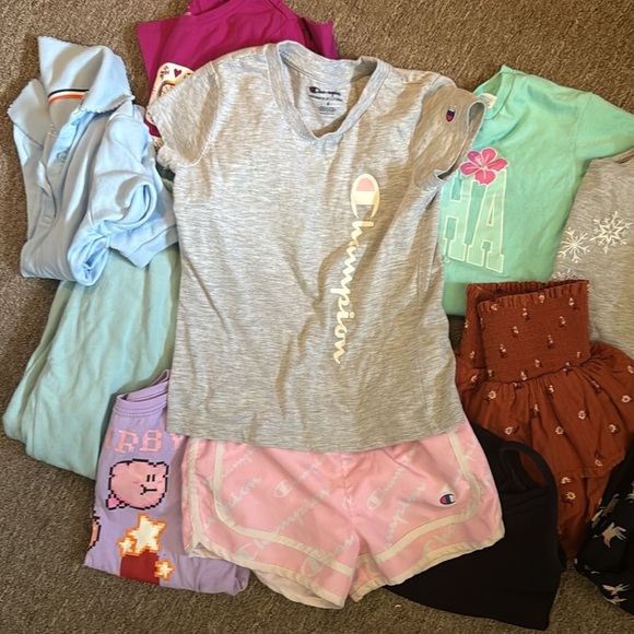Bundle of Girls Size Small Clothing - Picture 3 of 4